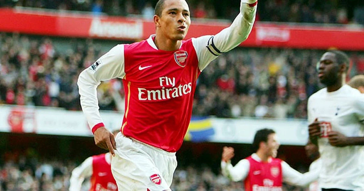 Gilberto Silva và bàn thắng kinh điển của Arsenal