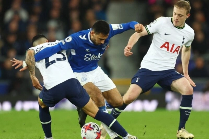 Soi kèo Tottenham vs Everton